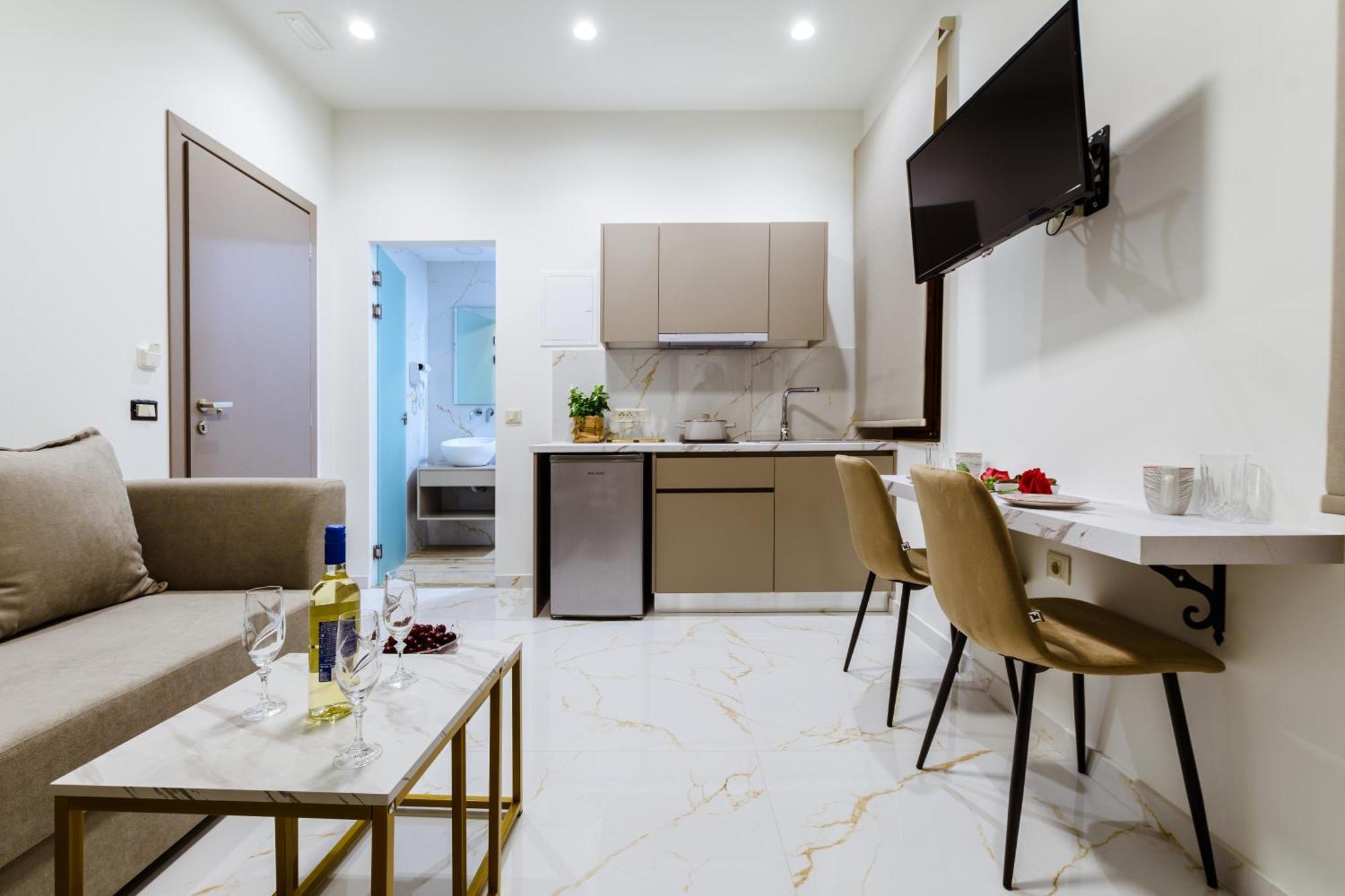 Konmari Boutique Suites Ханя Екстериор снимка